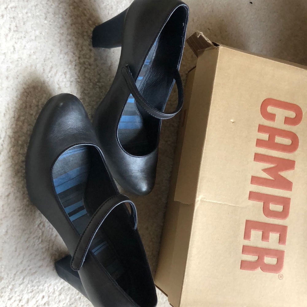 Greyish/bluish pumps